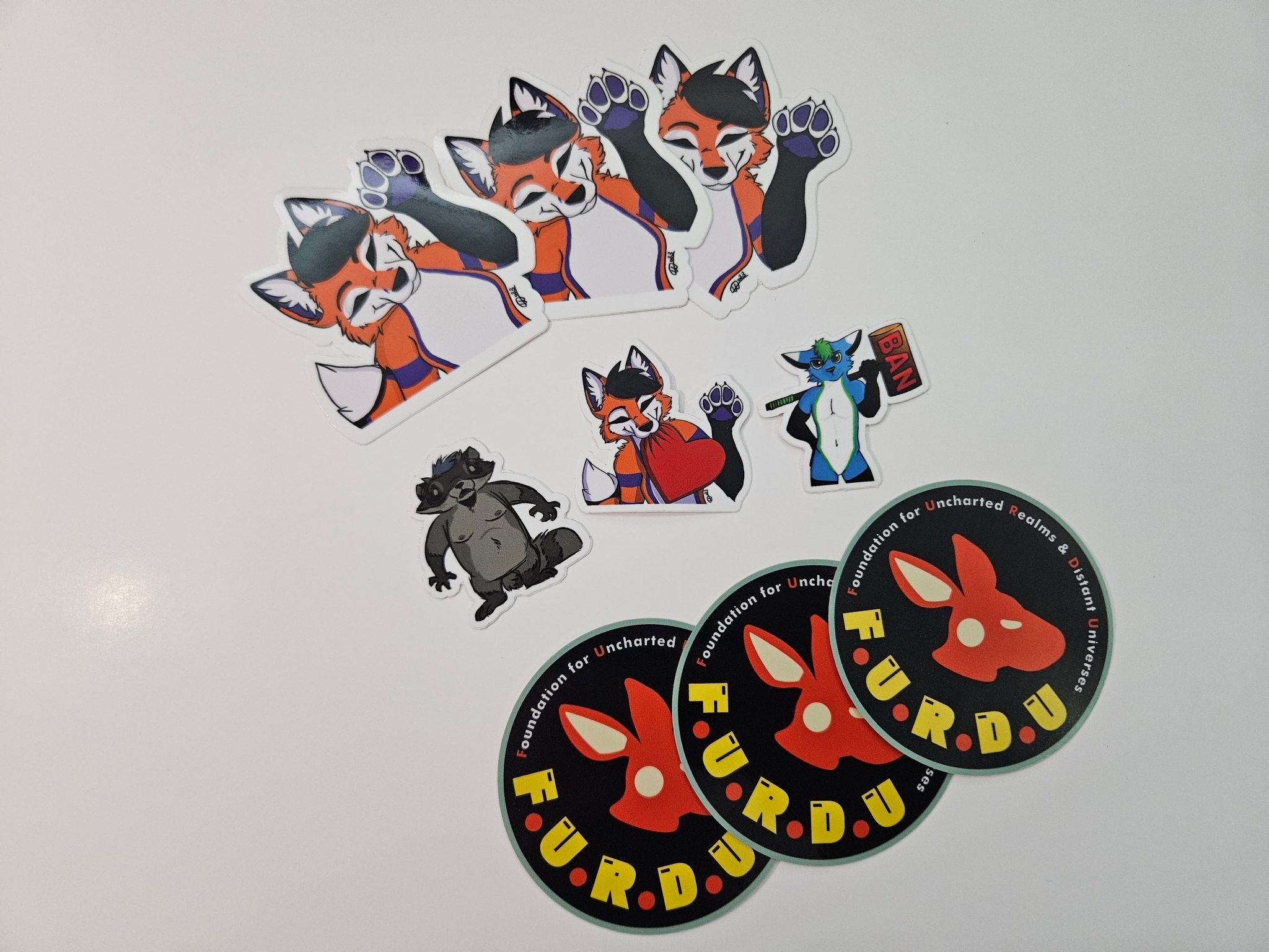 custom-contour-cut-stickers-263038